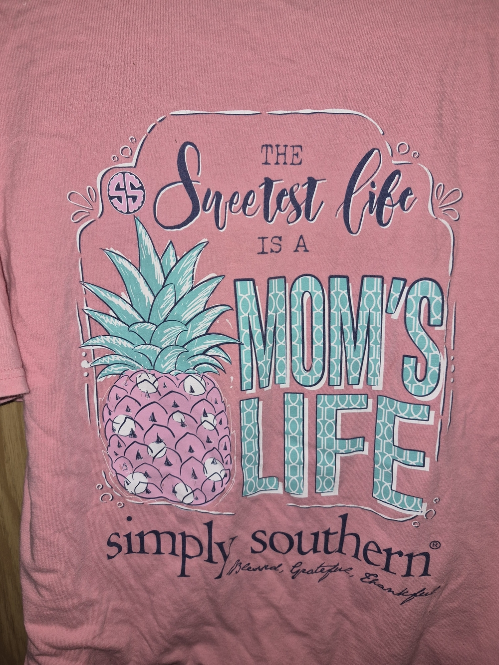 Simply Southern Pink Short Sleeve 'Mom's Life' Pineapple Graphic Tee